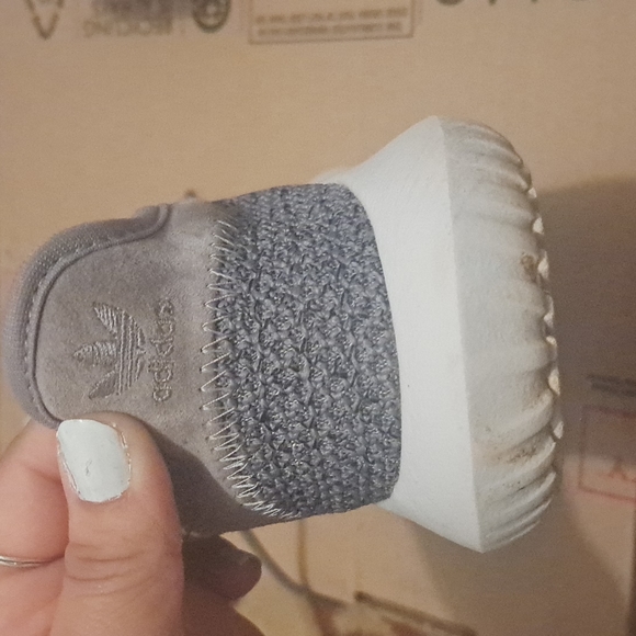 Gray Adidas Shoe - Picture 3 of 6